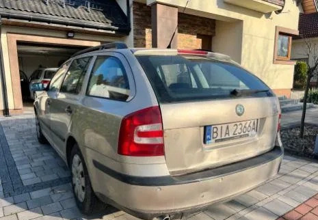 Skoda Octavia cena 9000 przebieg: 364000, rok produkcji 2005 z Ujazd małe 56